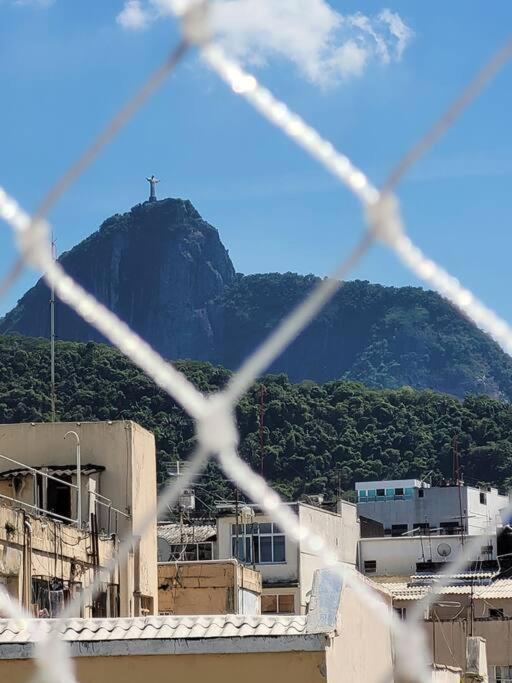 Em Copacabana Com Vista P O Cristo